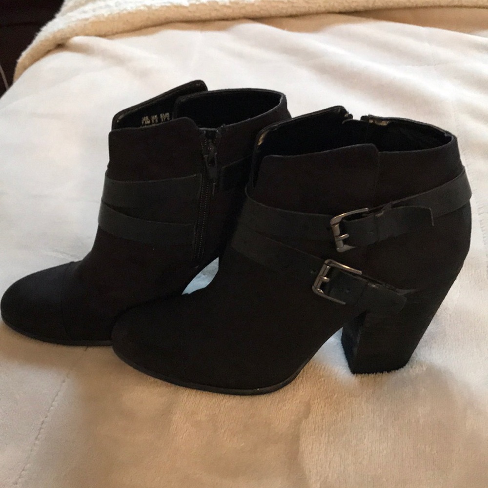 Carlos Santana black ankle boot